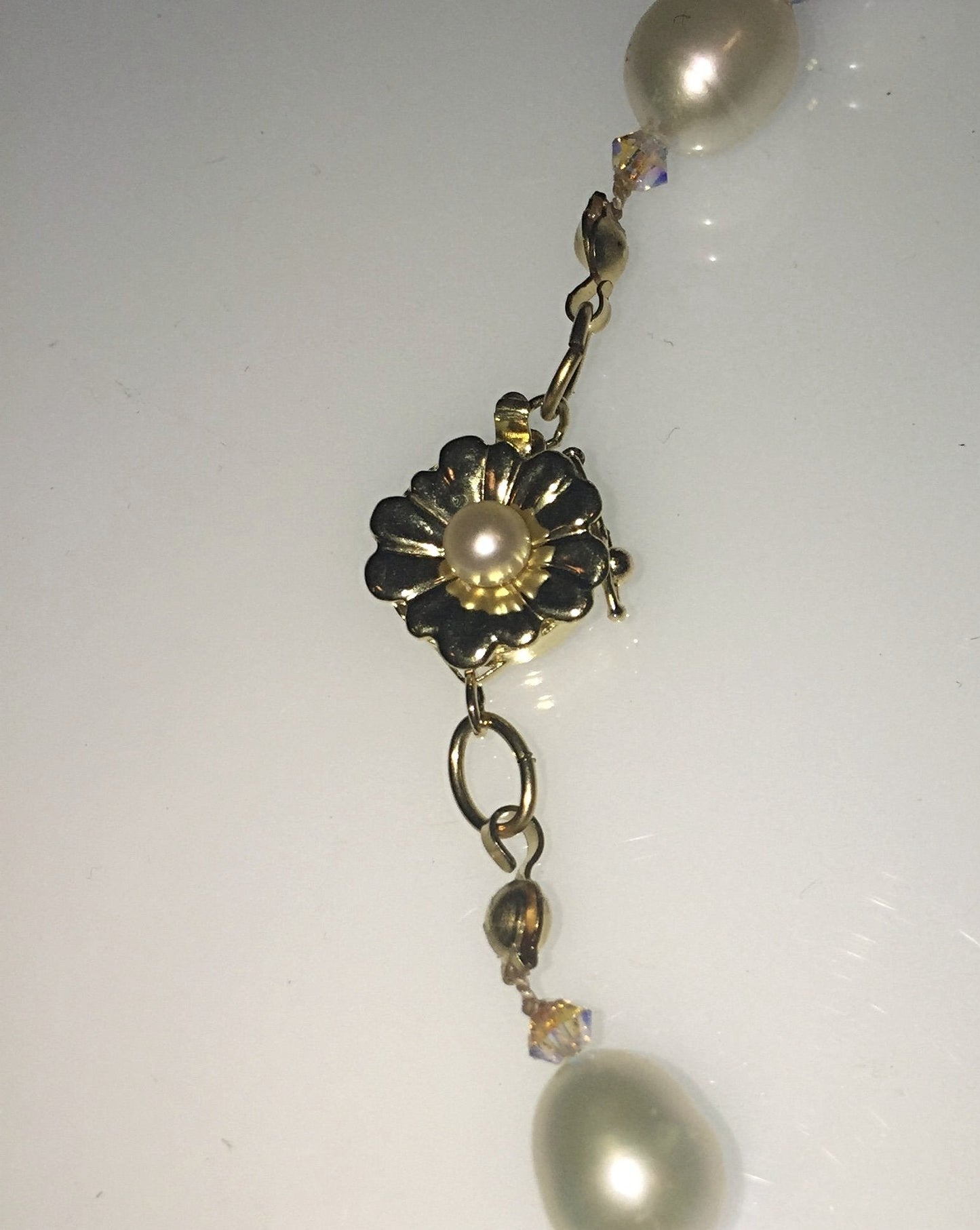 Amour Crystal and Pearls Necklace