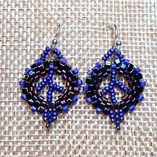 Different shades of purple-blue beads