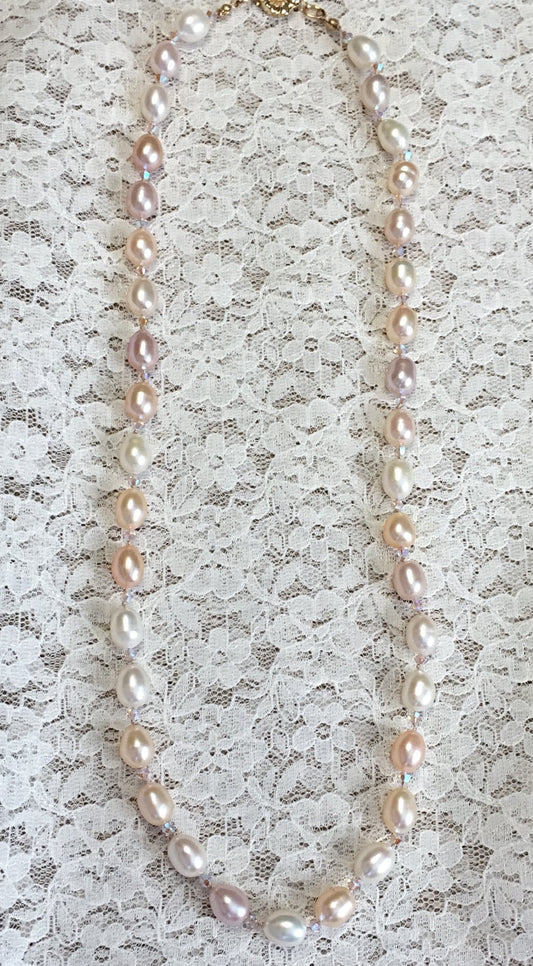 Amour Crystal and Pearls Necklace